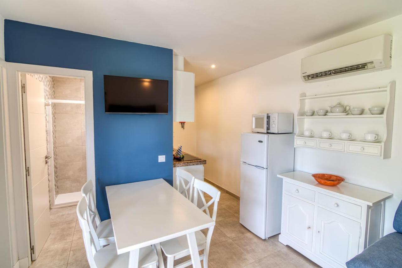 Apartamentos Las Golondrinas กาลาเอนบอสช์ ภายนอก รูปภาพ