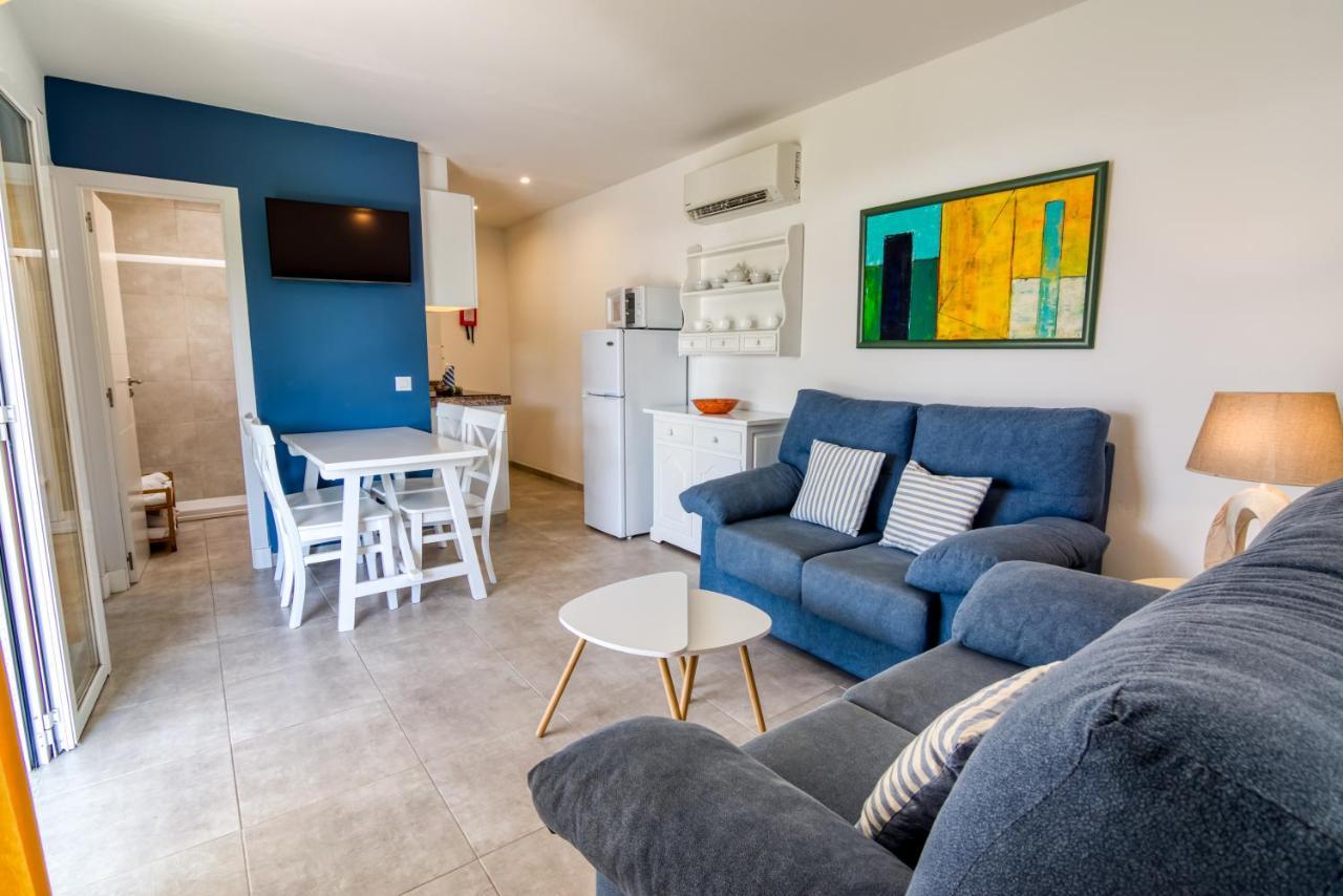 Apartamentos Las Golondrinas กาลาเอนบอสช์ ภายนอก รูปภาพ